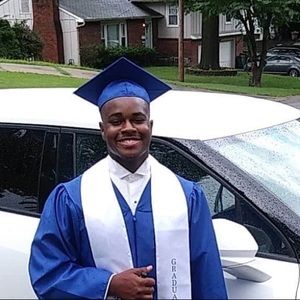 Meet your Posher, Joshua